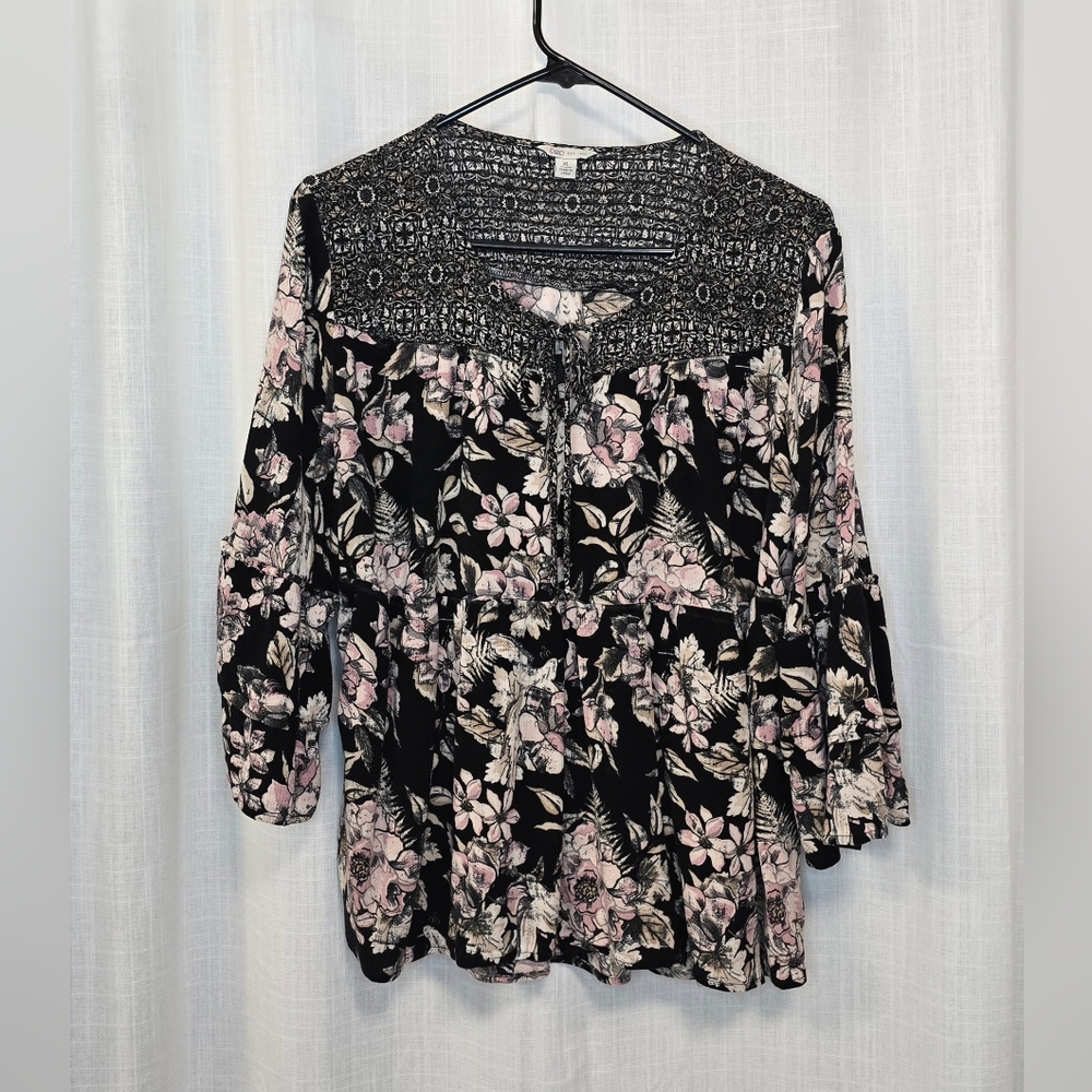 2/$30 Cato XL Floral Black and Pink Women's Top